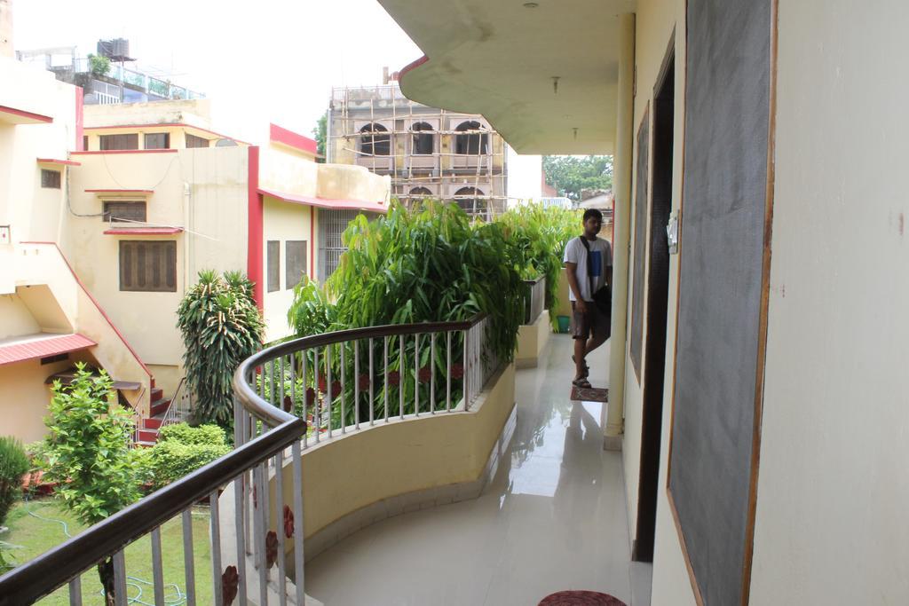 Singh Guest House Βαρανάσι Εξωτερικό φωτογραφία